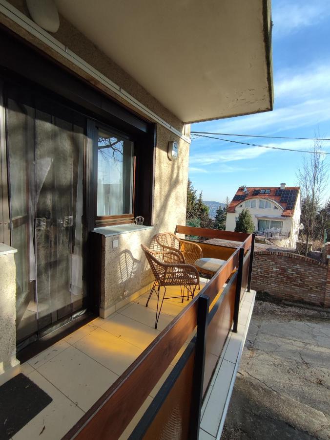 Hillside Lodge Budapest Exterior foto